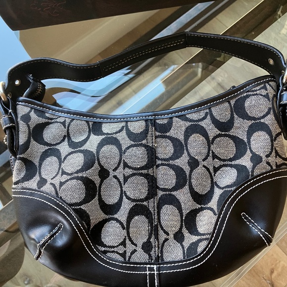 Handbag Black  NWOT - Picture 4 of 4